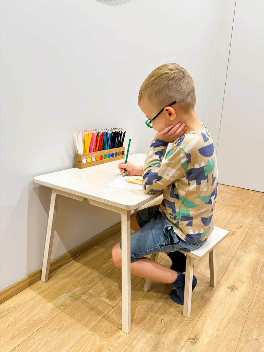 Montessori zīmuļu turētājs
